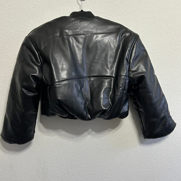 NEW Free People x BlankNYC Bold Blend Faux Leather Crop Puffer Bomber Jacket XS - Picture 5 of 11
